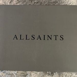 Too big.I bought them so long ago and found them in my closet.